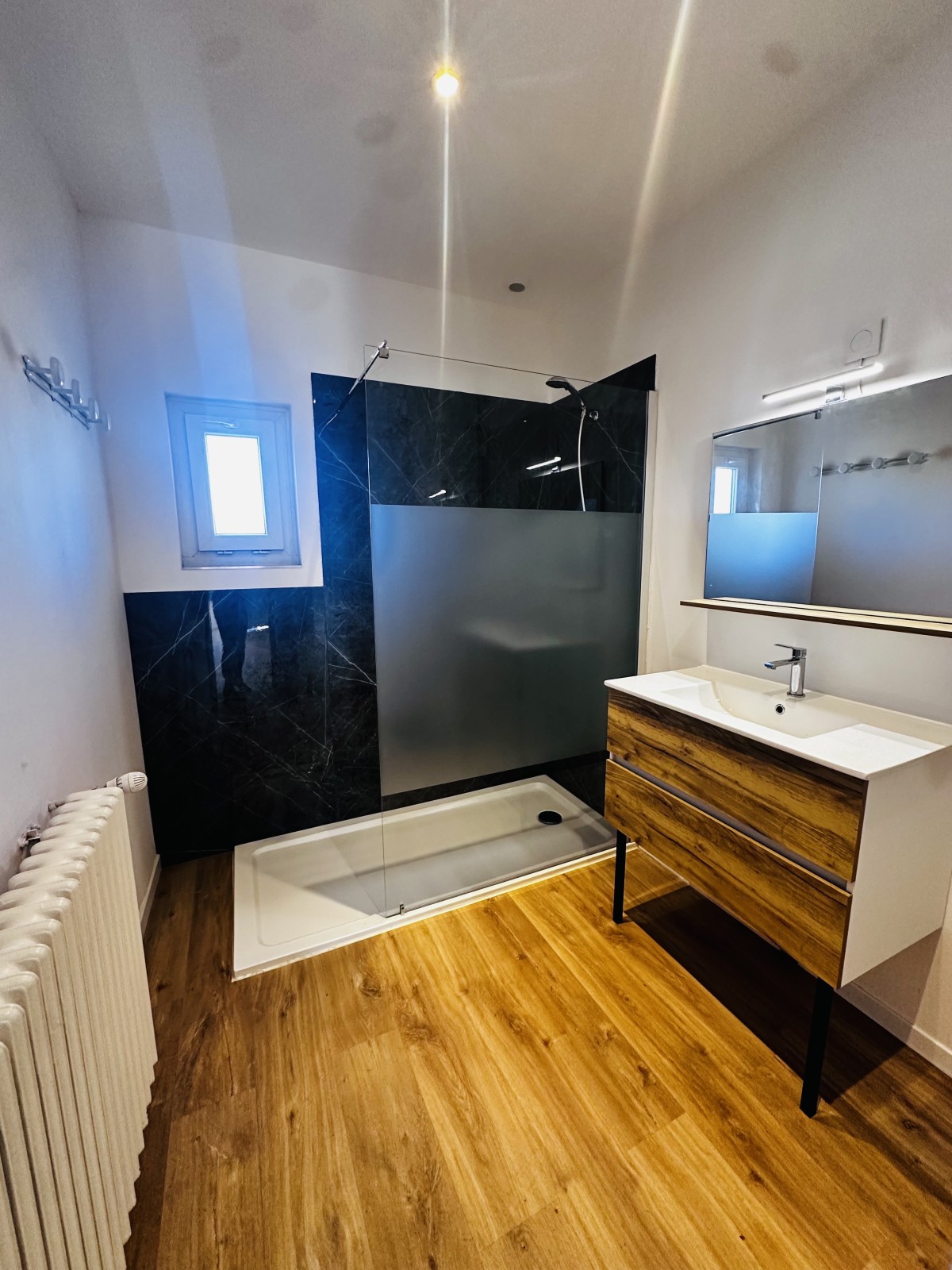 magnifique T3 à louer à velaux 66.95m² traversant avec chauffage central climatisation 