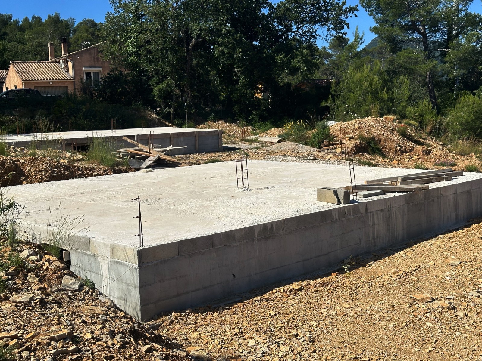 maison individuelle T4 3 chambres à vendre à ROCBARON département du var 