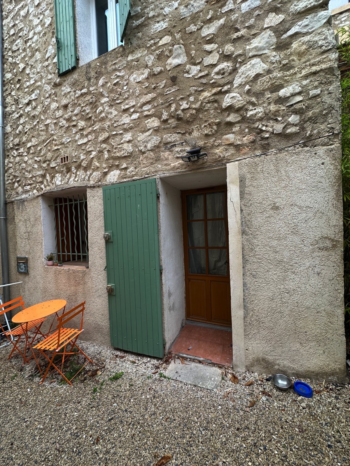 vente appartement T2 à éguilles centre village 13510