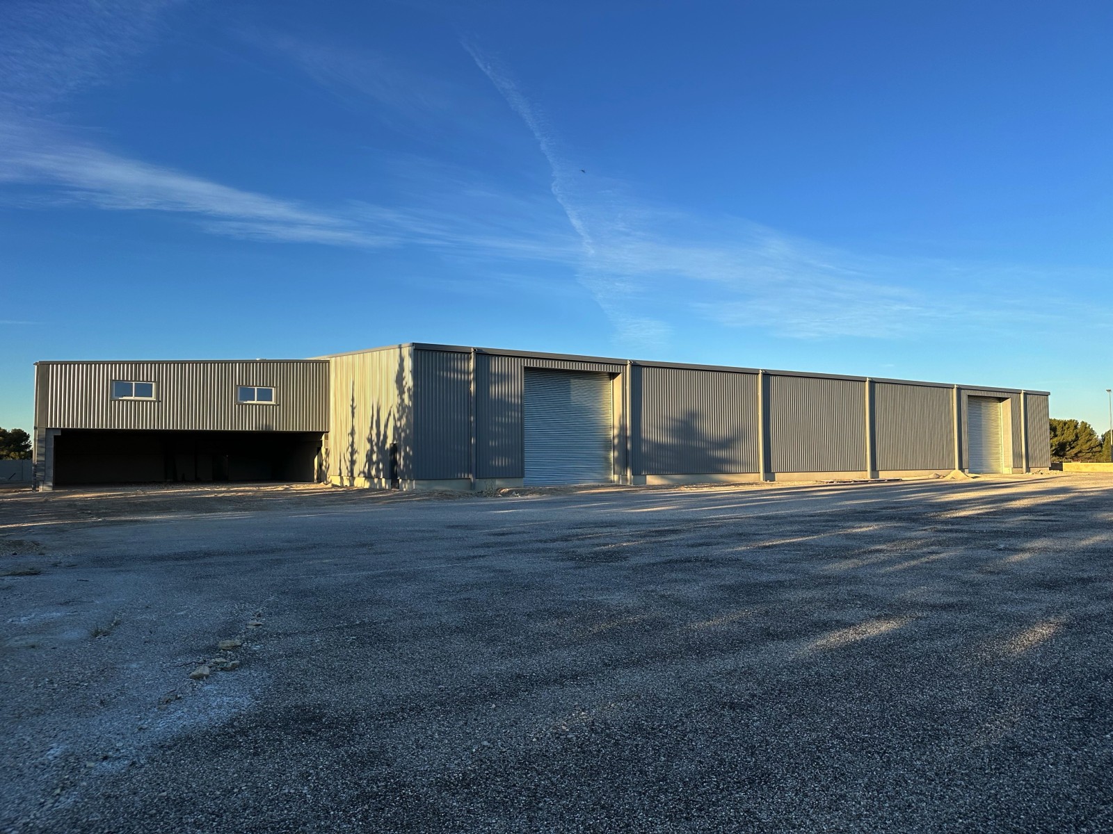 immeuble neuf à louer LANCON DE PROVENCE 13680 avec terrain plat