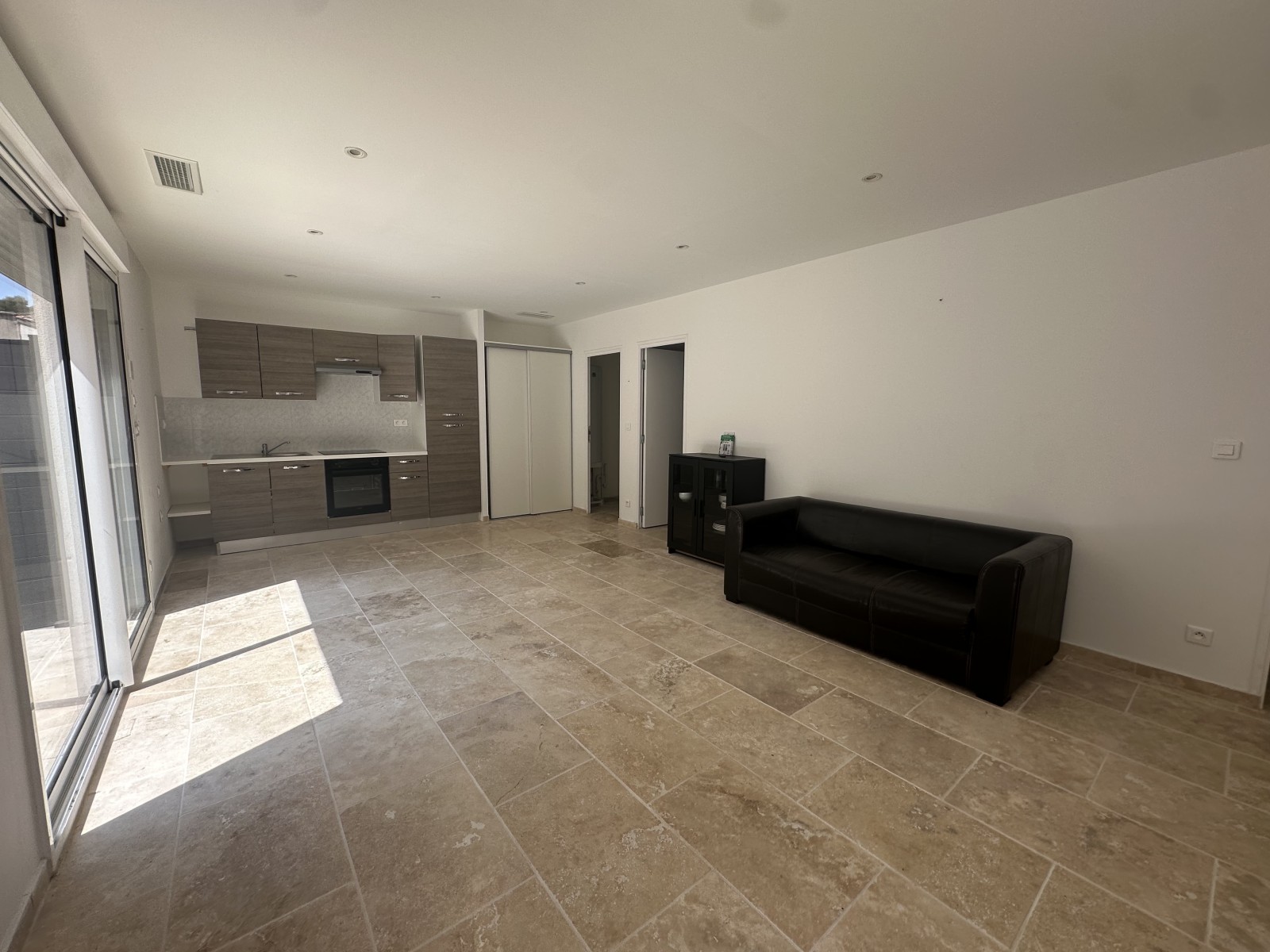 louer un appartement T3 à ventabren meublé en campagne