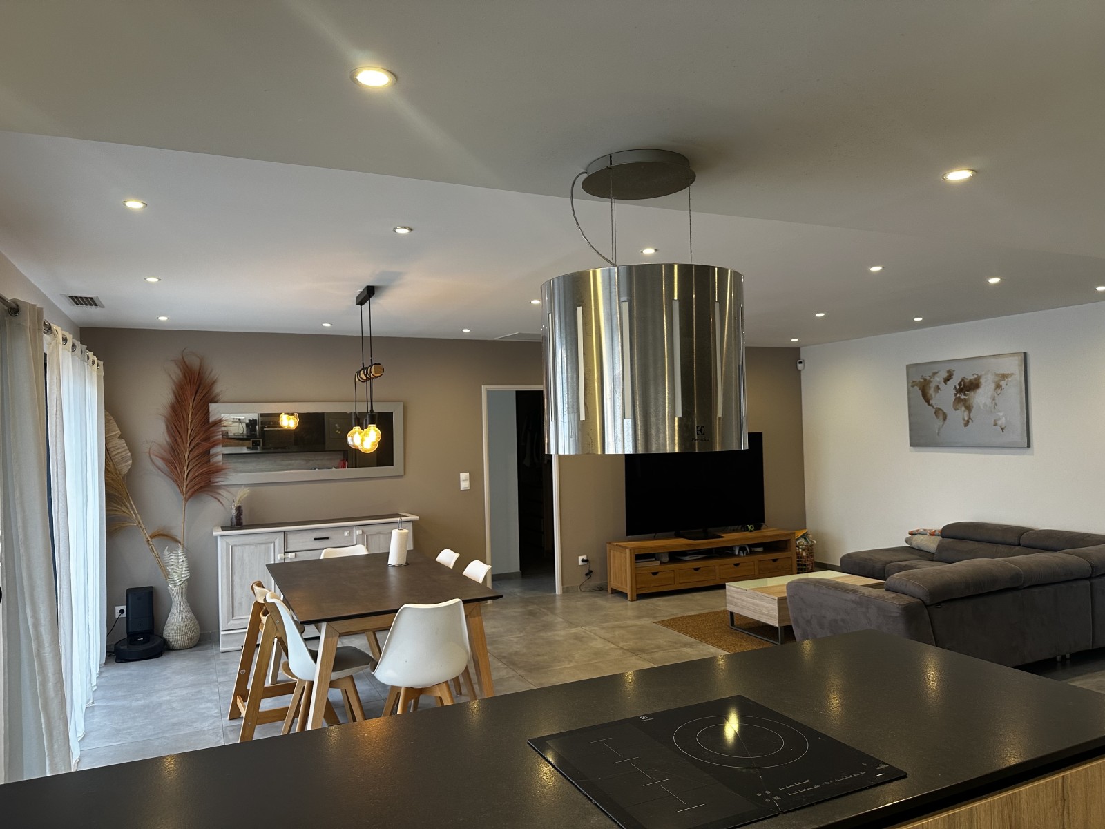 maison à louer à ventabren 3 chambres terrasse piscine bureau jardin