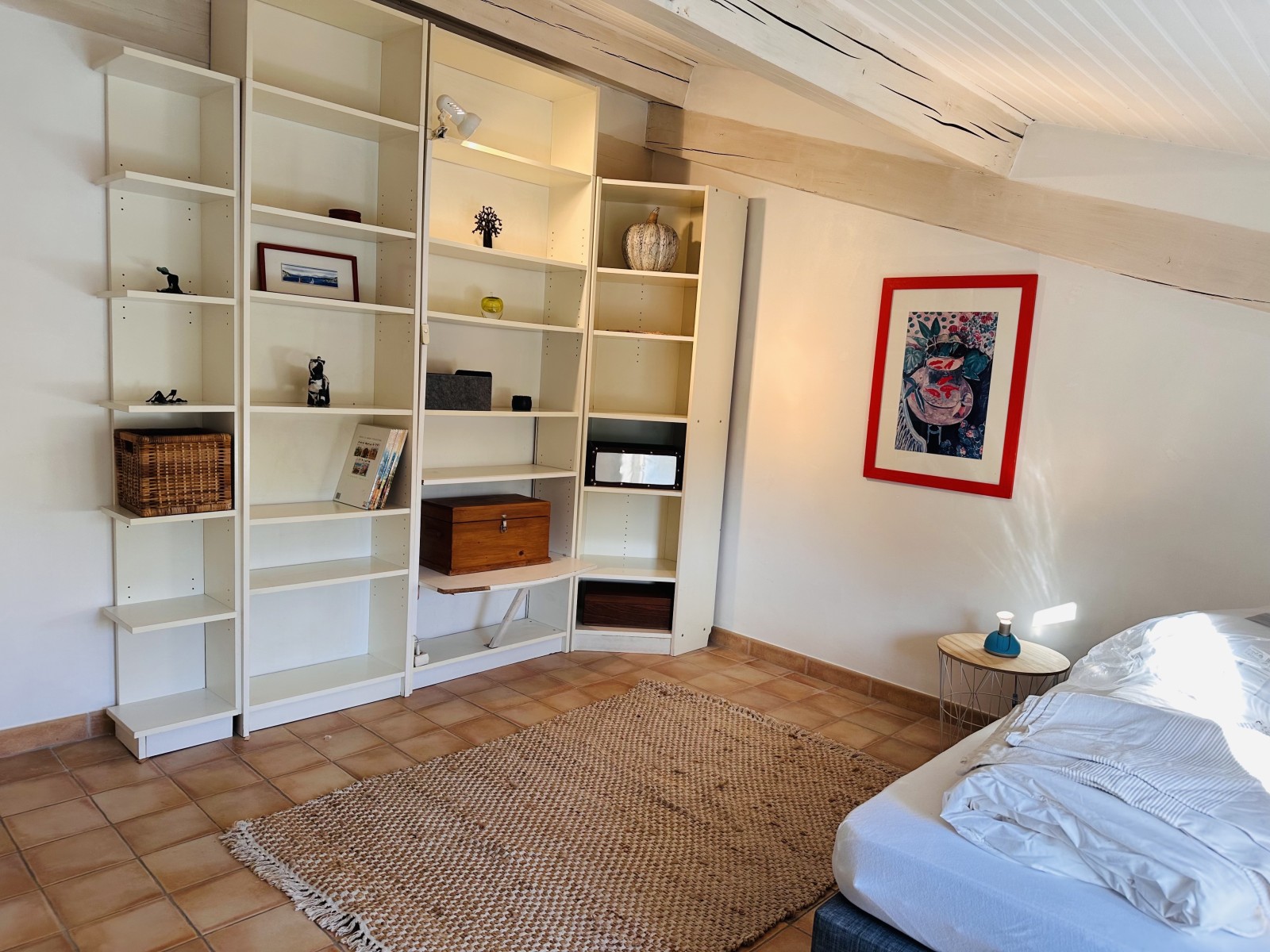 location de maison meublée à ventabren proche des arrêts de bus en campagne