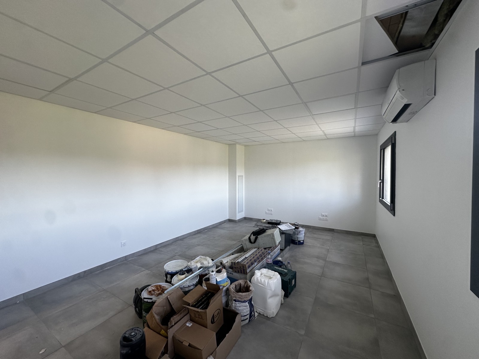 Bureau ou local professionnel à louer à velaux