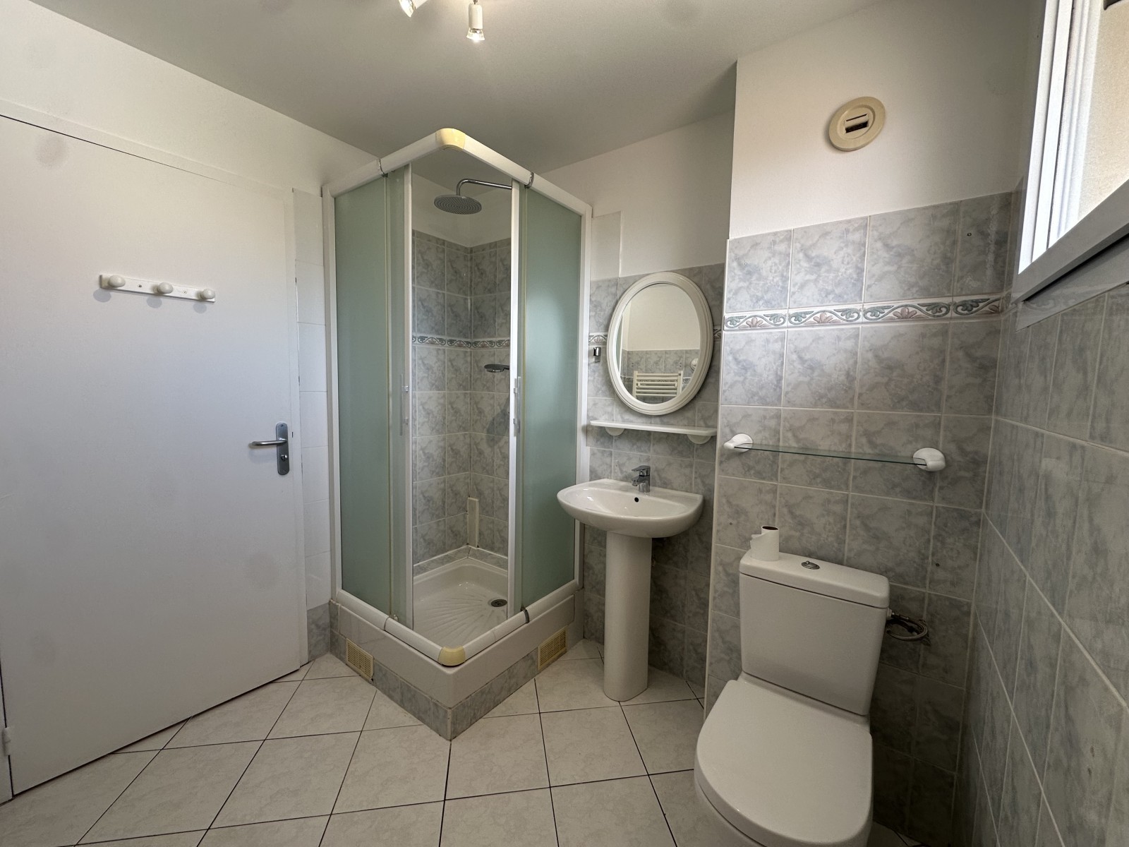 logement T2 en vente à COUDOUX 13111 à proximité des commodités