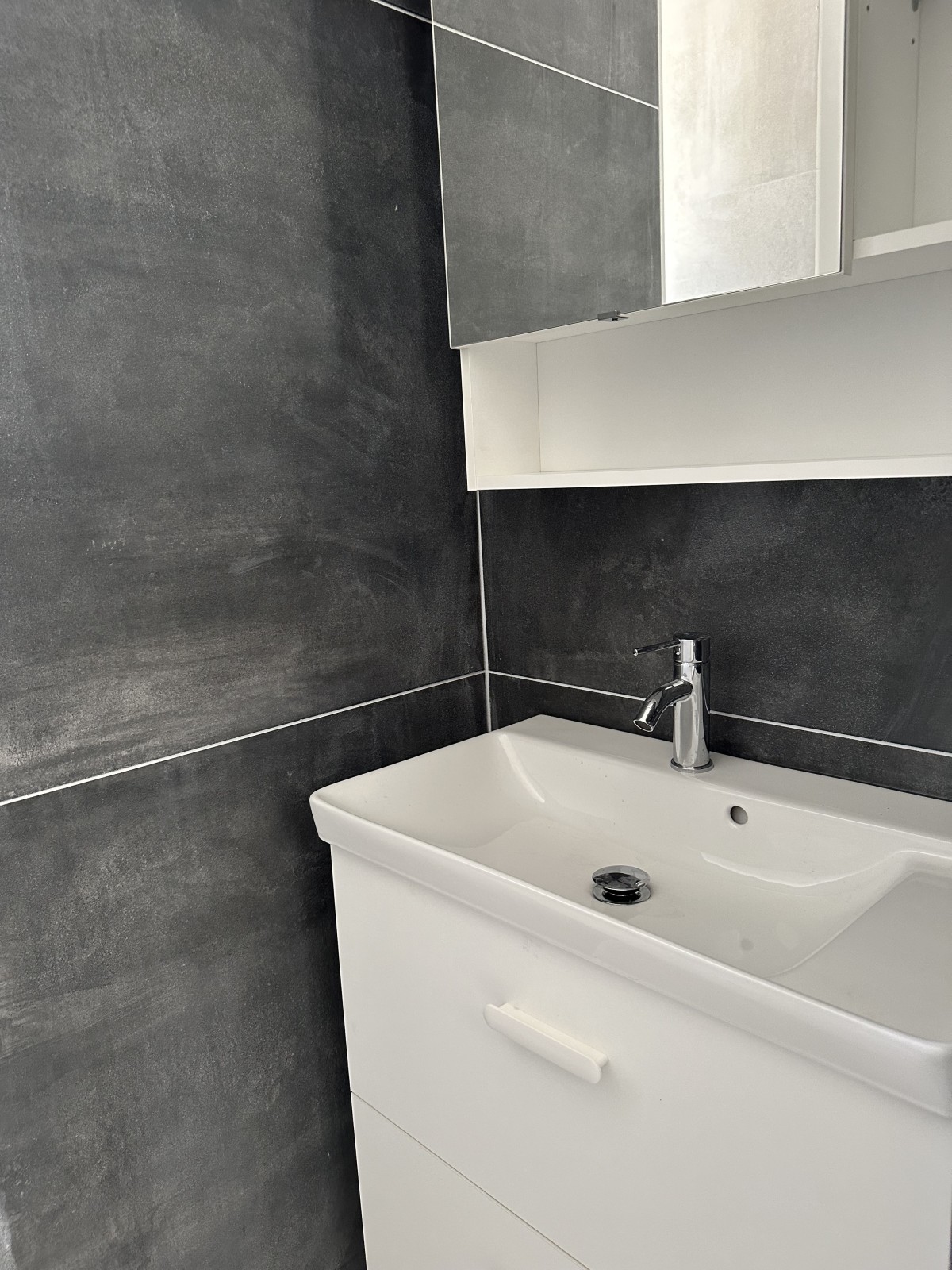 appartement T2 en rez de chaussée à louer à rognac aux brets 13340