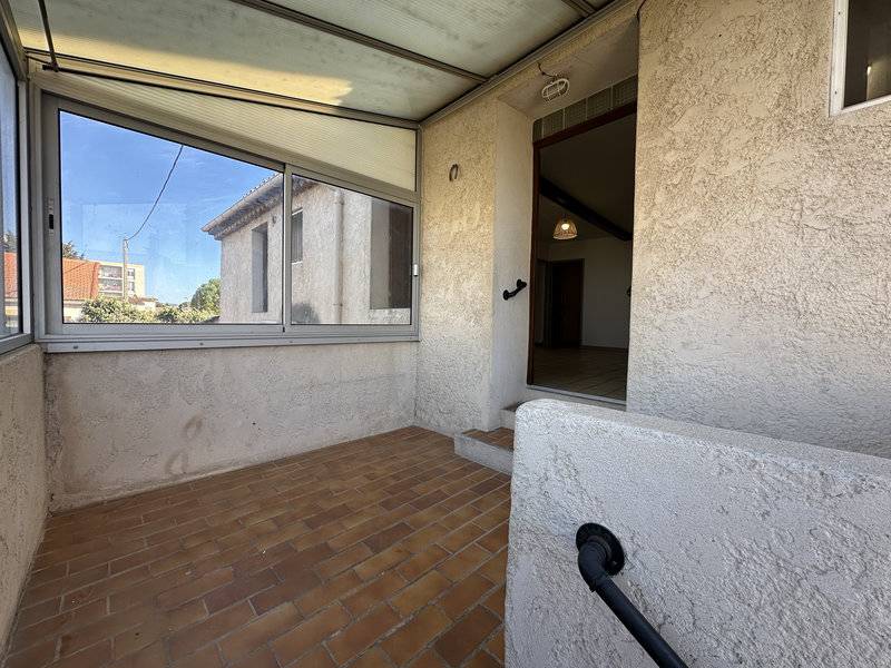 appartement T2 en location avec climatisation réversible centre ville de rognac 13