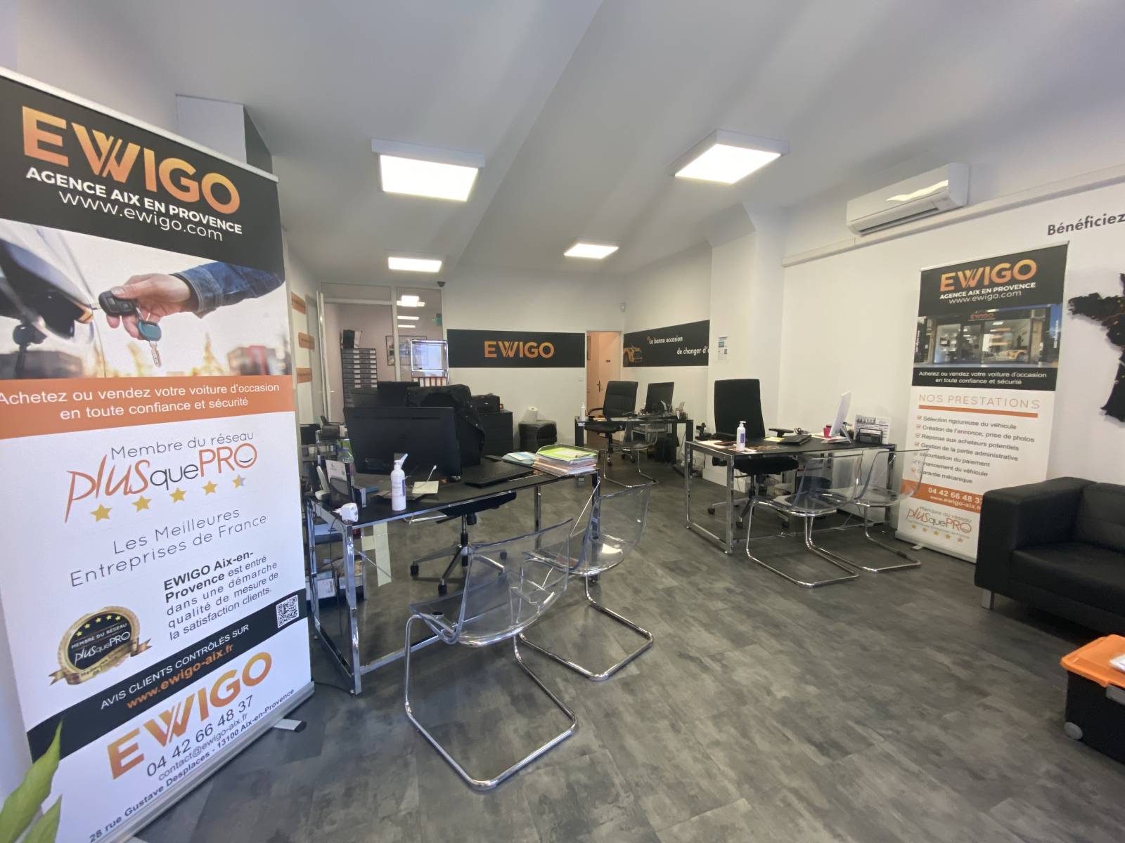 local commercial à louer avec vitrine en rez de chaussée à aix en provence