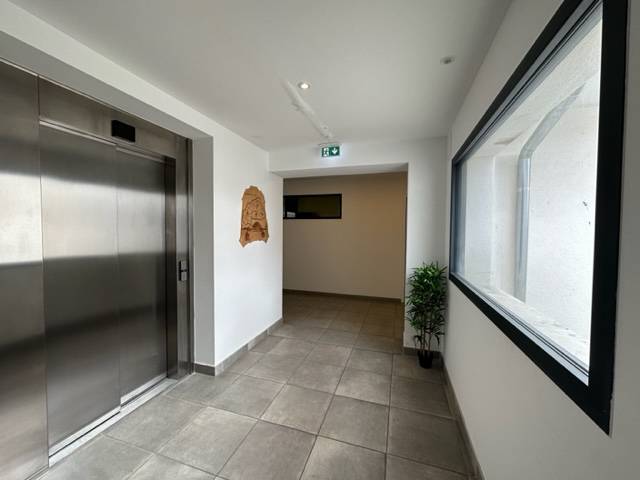 idéal professions libérales bureau ou local à louer à velaux