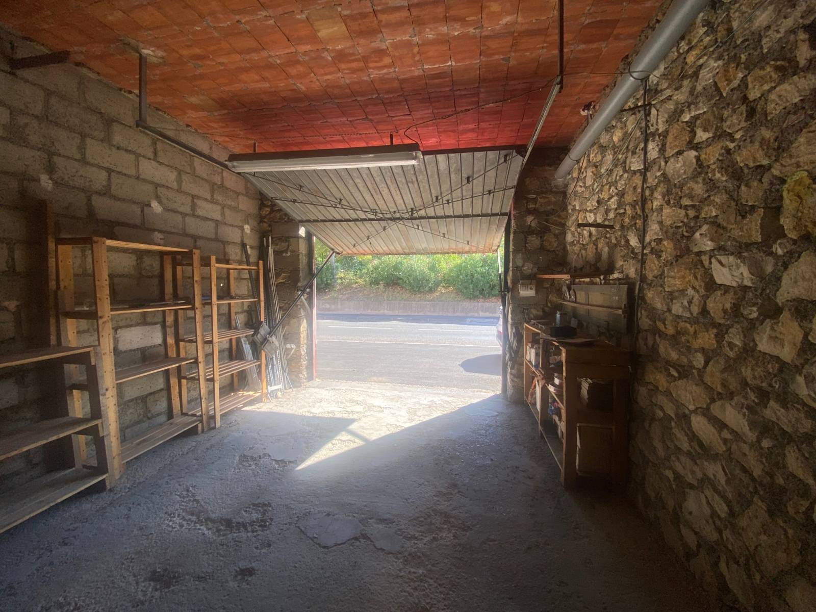 location d'un appartement avec garage fermé à rognac en centre ville 13340