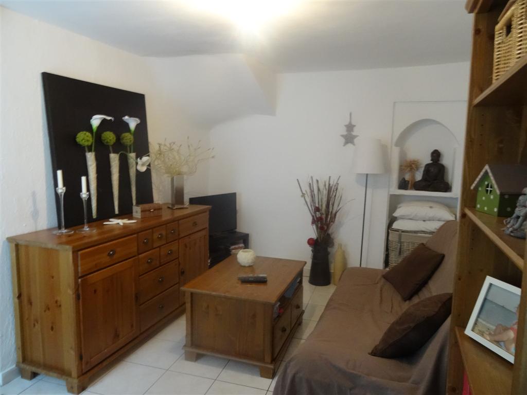 Maison de village  velaux  quartier la palun parking proche, terrasse