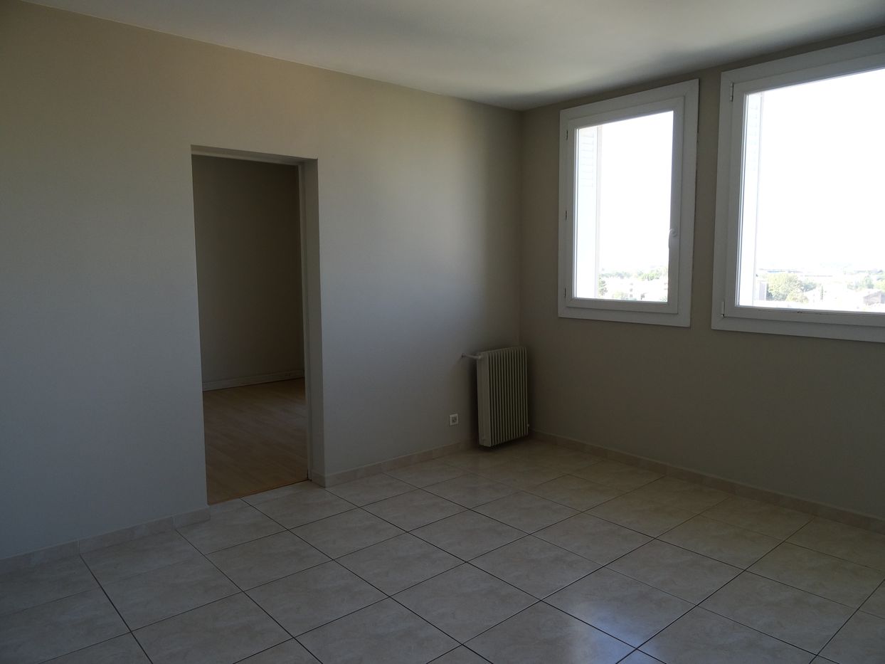 appartement à saisir centre ville marignane excellent état T3