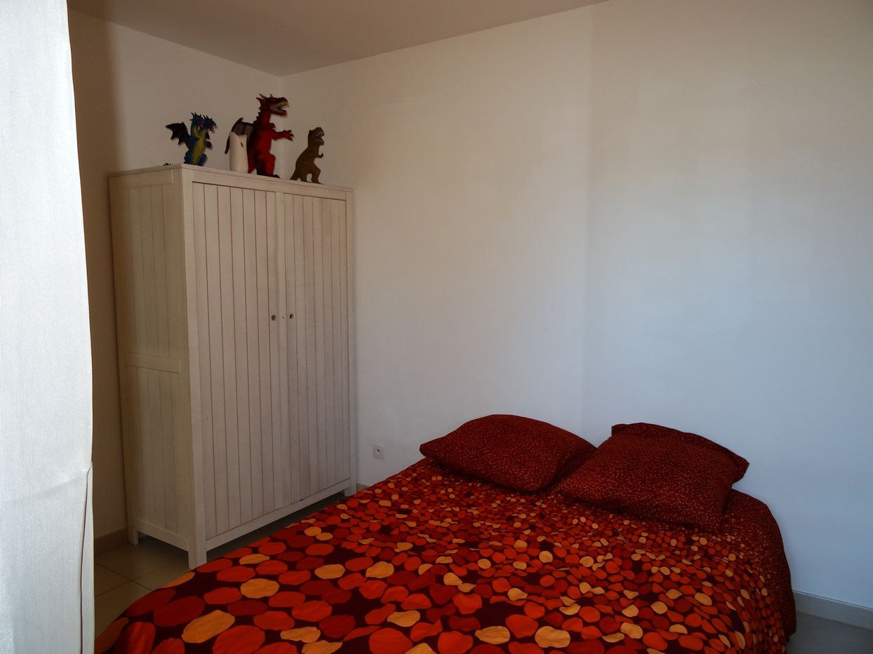 proche base aérienne T3 2 chambres à vendre lançon de provence