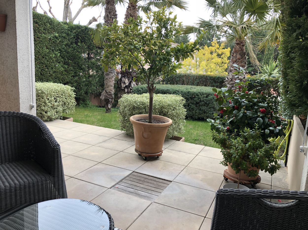 jardin et terrasse d'un appartement T4 à vendre aix en provence 13