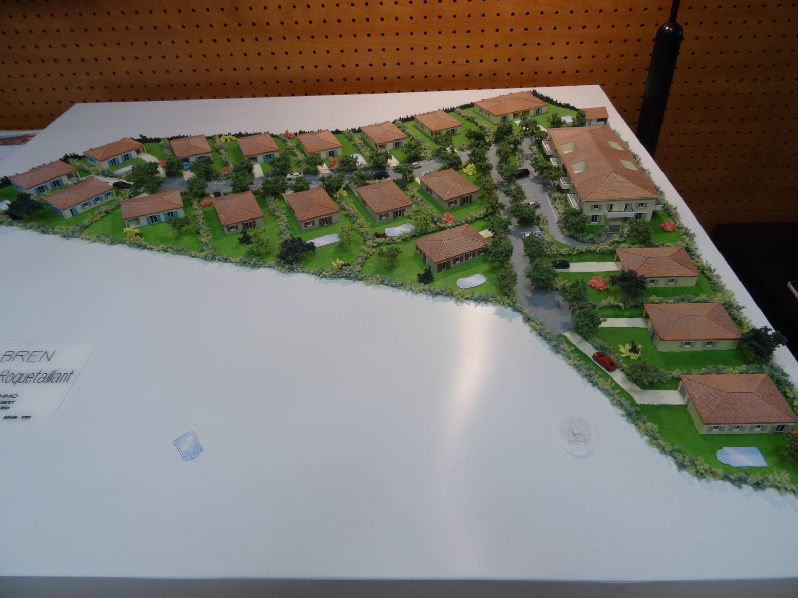 maquette programme neuf ventabren 13122 zac de l'héritière proche commerces