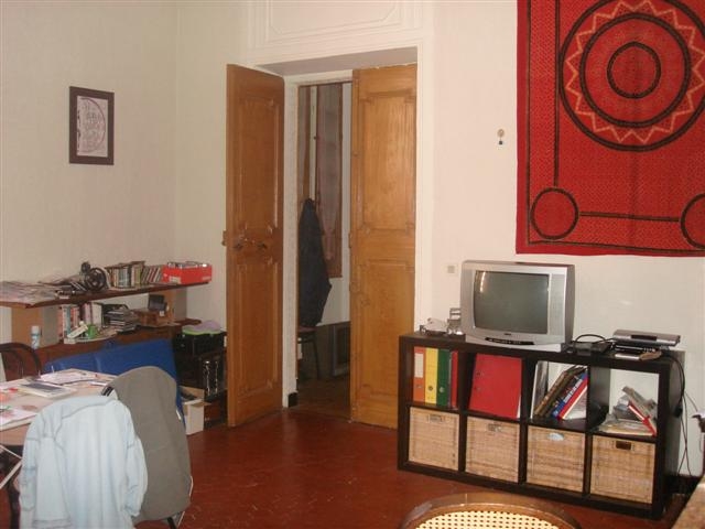 Appartement  pelissanne bouches du rhone  centre ville triple exposition ideal professions liberales