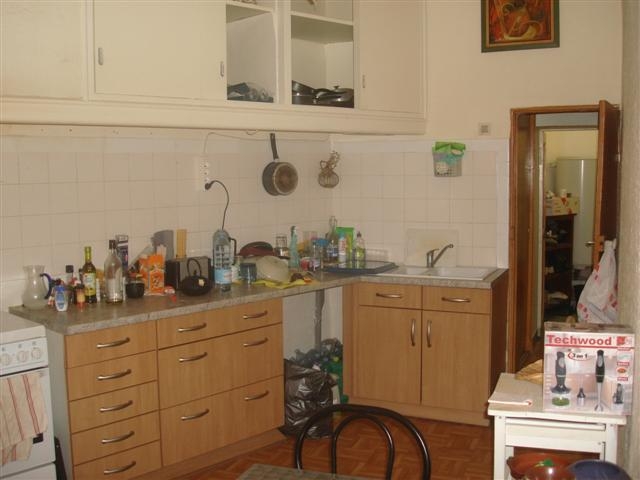 Appartement  pelissanne bouches du rhone  centre ville triple exposition ideal professions liberales