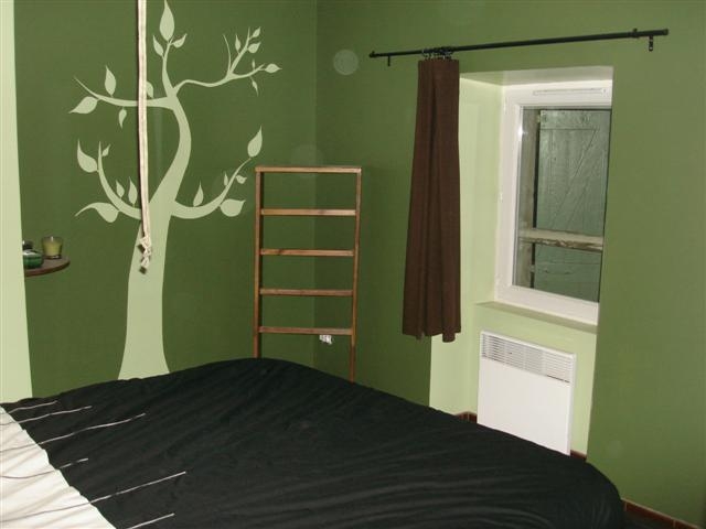 Maison de ville  la fare les oliviers  centre ville terrasse et garage