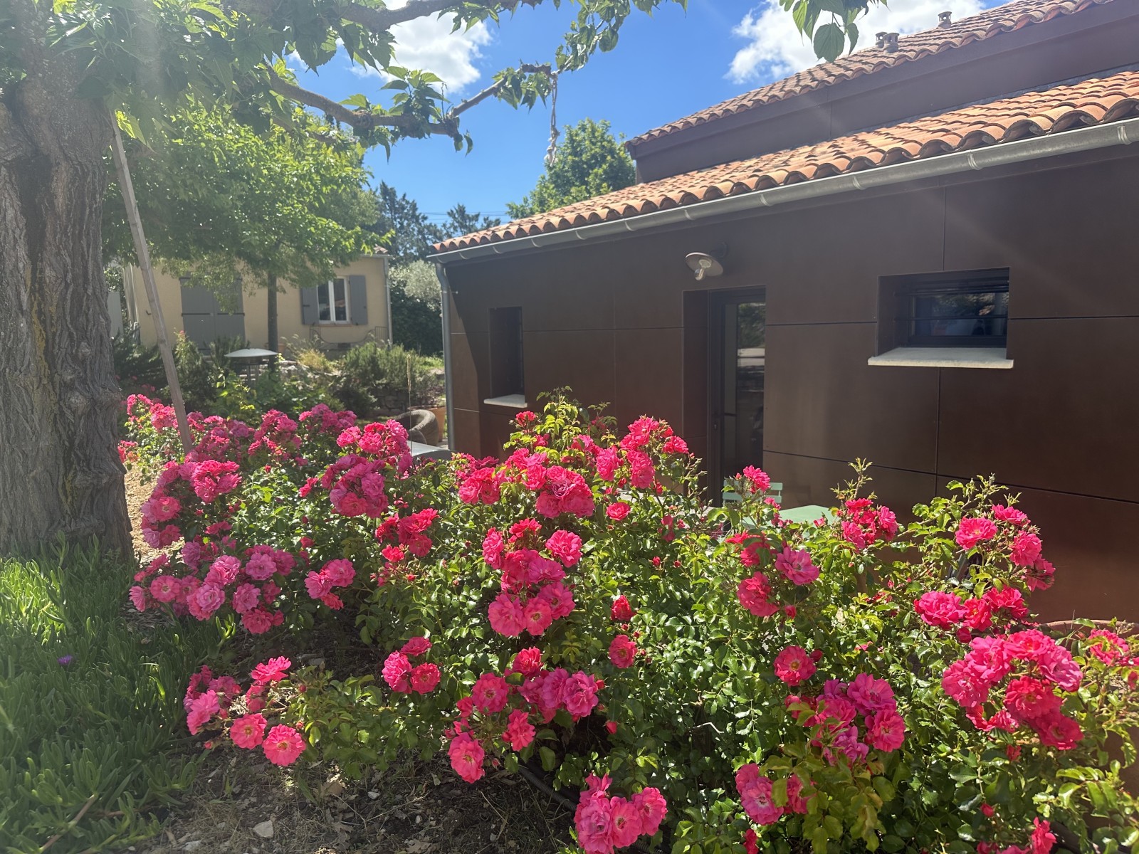 maison à vendre 4 chambres T5 à l'écart des espaces urbanisés ventabren 13122