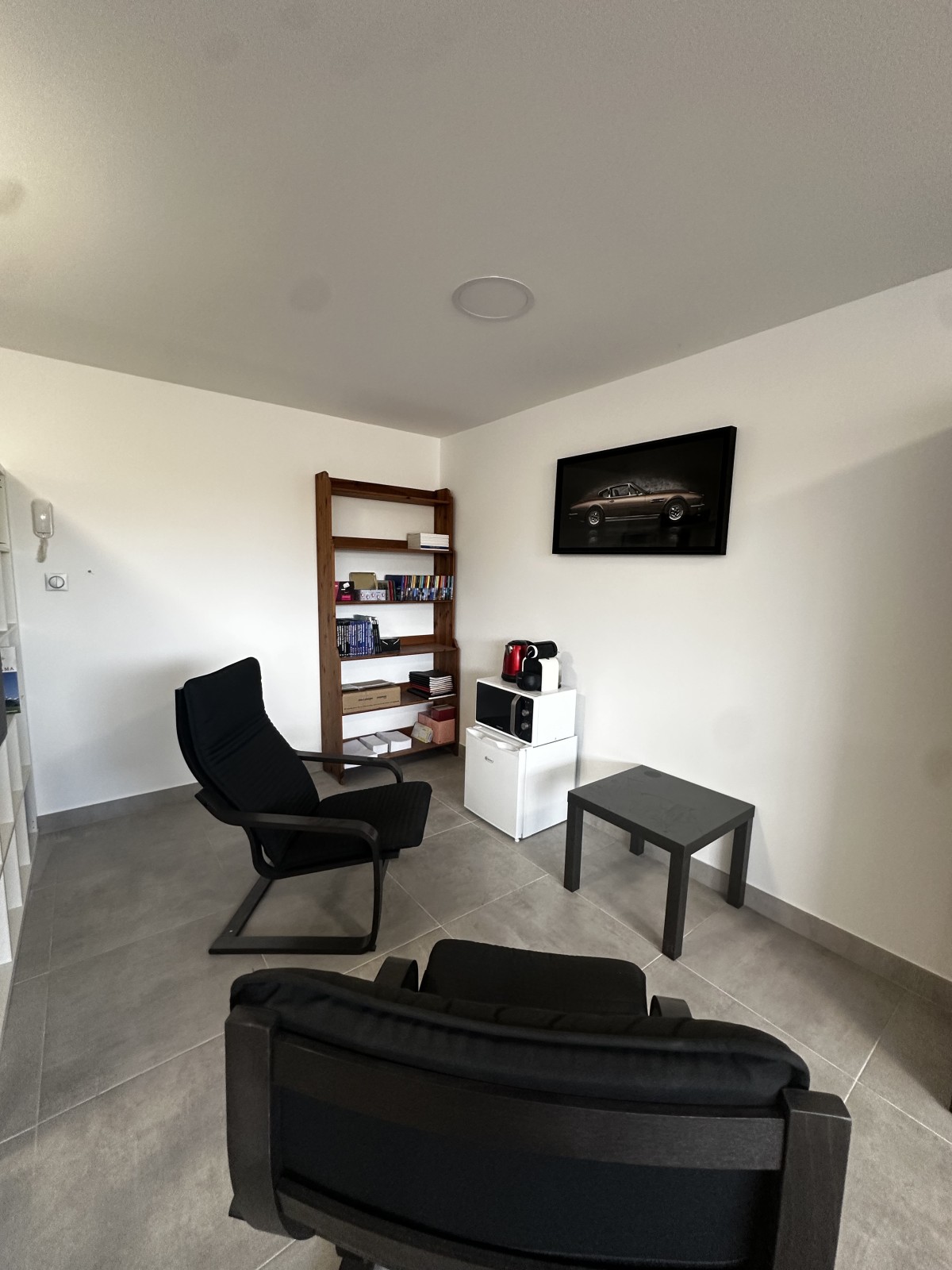 bureau refait à neuf à louer à velaux dans le parc d'activités de la verdière