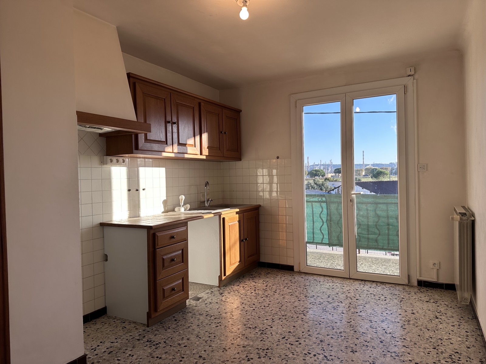 location appartement 87m² dernier étage à berre l'étang 13130 balcon et garage 