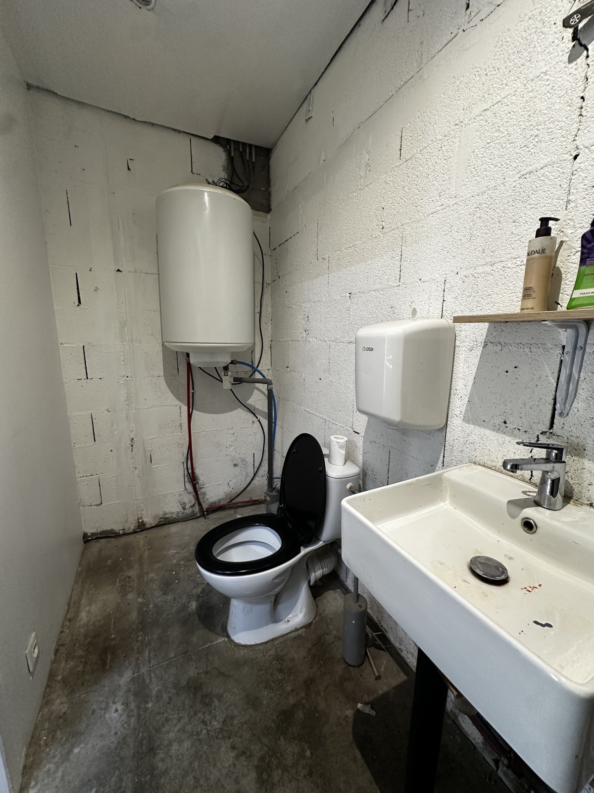 Locaux d'activités entrepôt et atelier