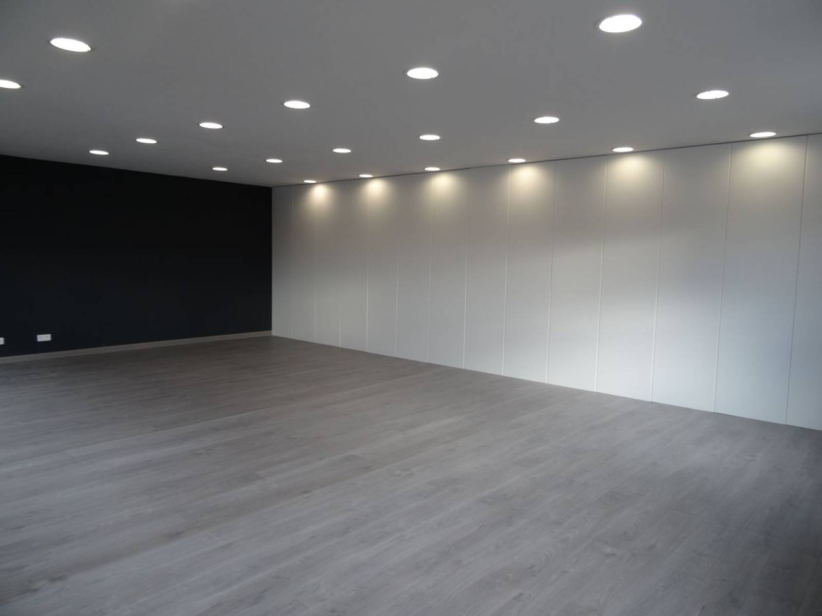 proche des axes routiers location de bureaux 60m² dans un environnement calme