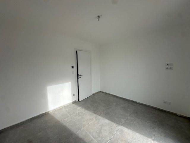 louer une maison meublée à velaux séjour cuisine équipée terrasse et jardin clos T5