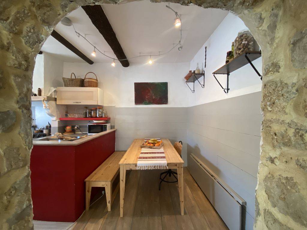 maison de village à vendre st chamas 3 chambres centre ville