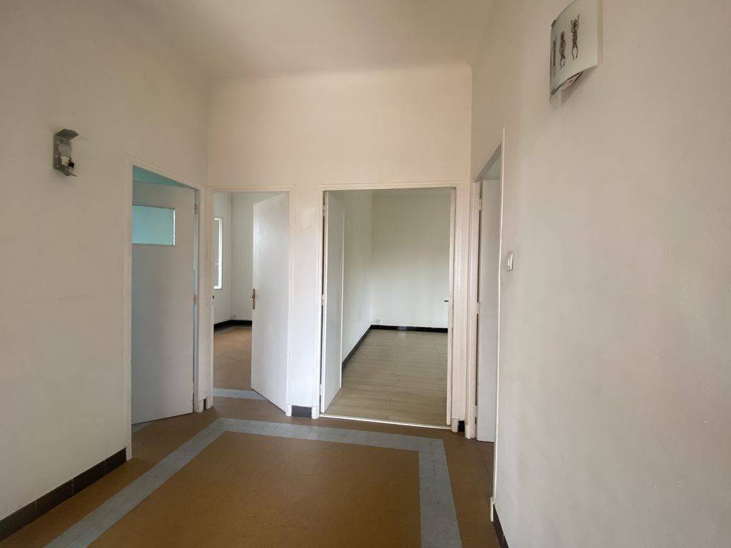 appartement à louer à Rognac centre ville T3 2 chambres cuisine équipée 13340