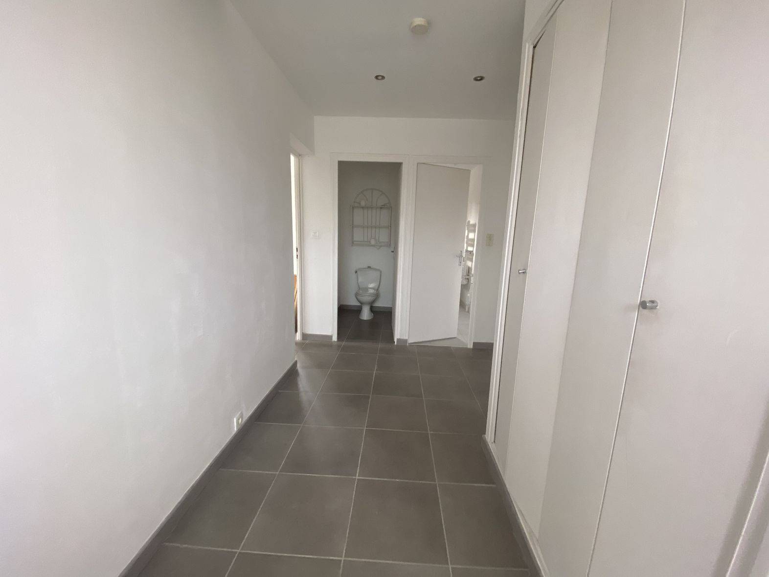 appartement T3 2 chambres à louer 13122