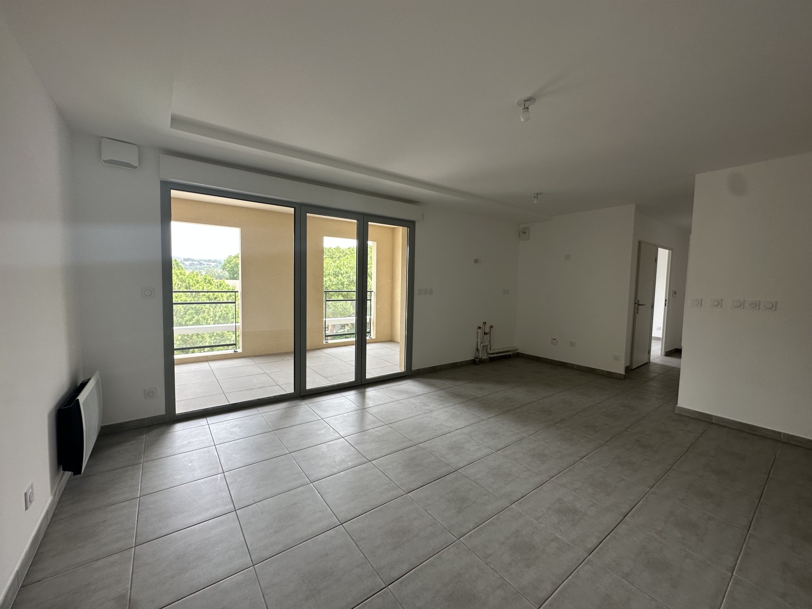 aix  en provence T2 à louer 1 chambre terrasse pont de l'arc garage