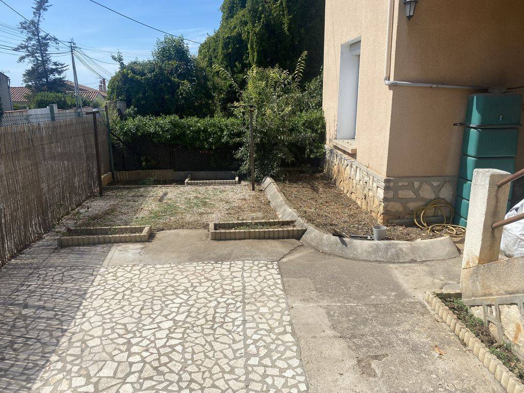 centre vilel de rognac location d'un appartement T3 au premier étage avec jardin et garage possible