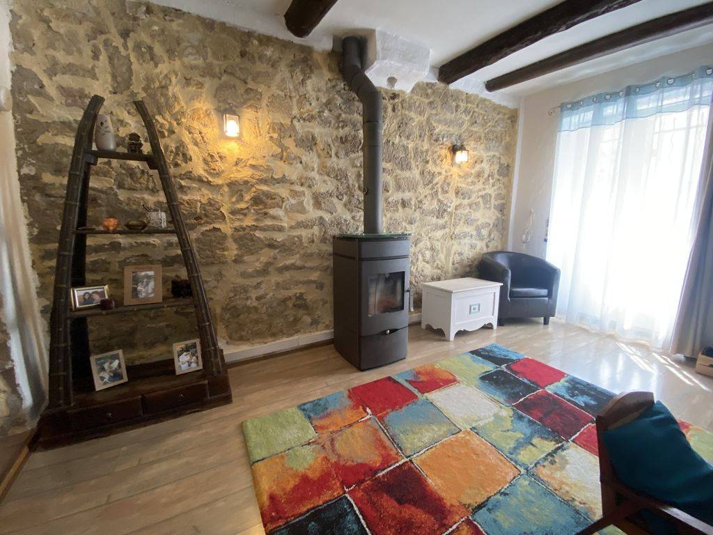 st chamas vente maison de village 3 chambres 13250