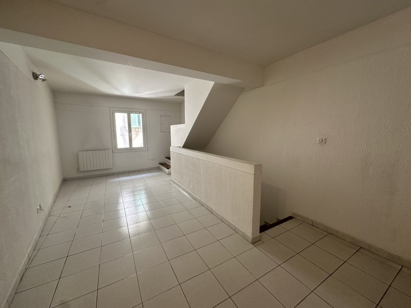 Maison de village au cœur du centre ancien à Velaux