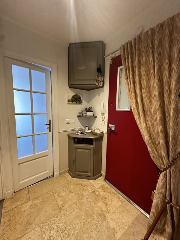 maison T4 mitoyenne d'un côté à vendre LAMBESC au coeur du village