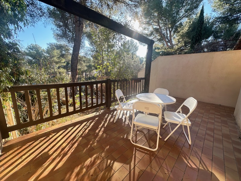 location d'un appartement meublé à rognac 1 chambre secteur calme 13340