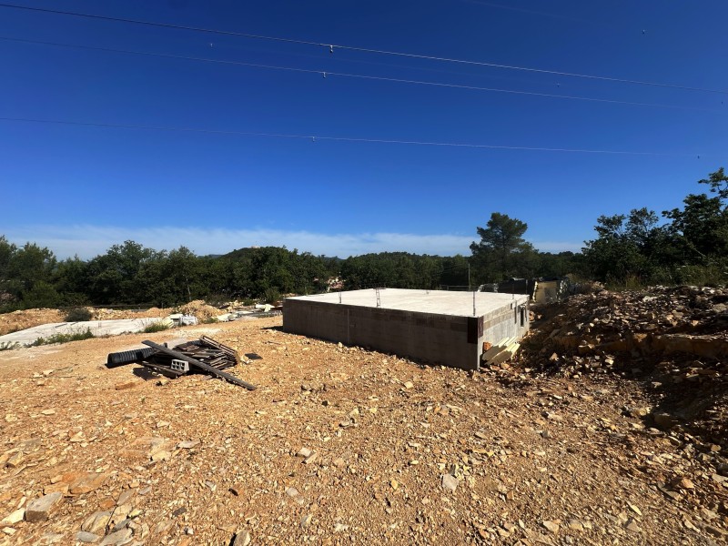 maison neuve dans programme immobilier villa T4 3 chambres sur terrain clos