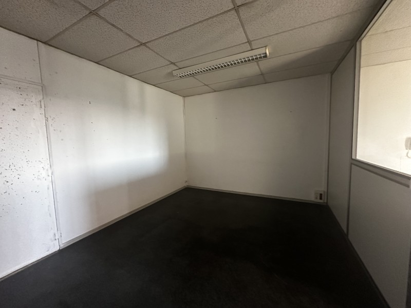 Locaux d'activités entrepôt et atelier