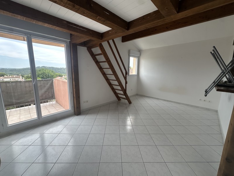 coudoux louer un appartement T2 avec cuisine équipée climatisation réversible et garage 13111