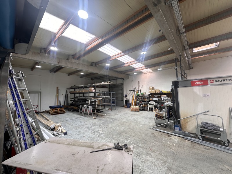 Entrepôt   Berre l'Etang  zone d'activités excellent état