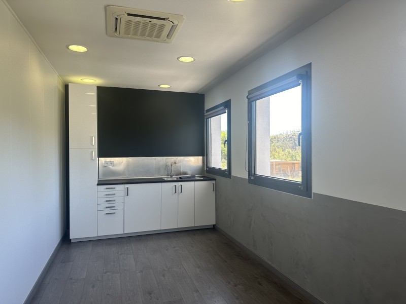 Immeuble professionnel en excellent état