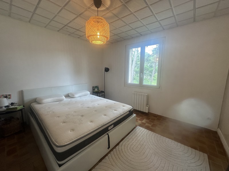 louer une maison mitoyenne à rognac secteur calme aux brets