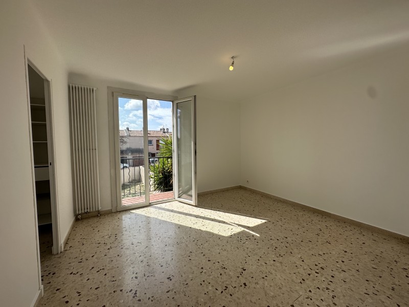 Maison T4 mitoyenne avec garage et jardin disponible à Marignane