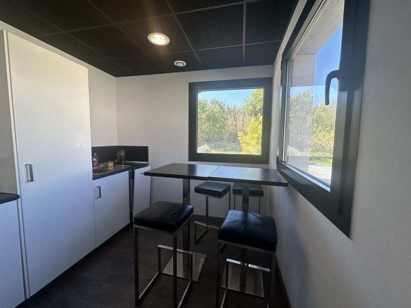 Immeuble professionnel en excellent état