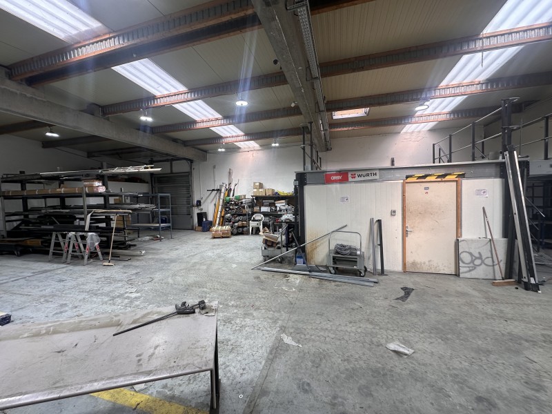 Entrepôt   Berre l'Etang  zone d'activités excellent état