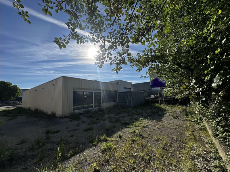 immeuble à vendre à rognac zone industrielle nord 13340