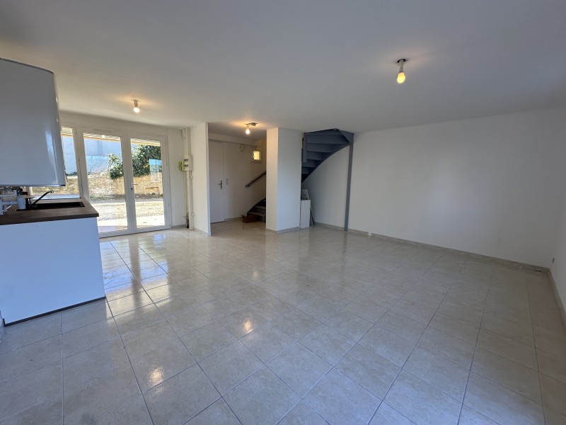 Maison de village  ventabren  hameau réhabilitation à neuf en cours