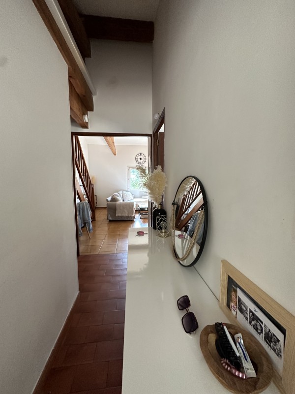 maison disponible T3 à ventabren en campagne garage et jardinet