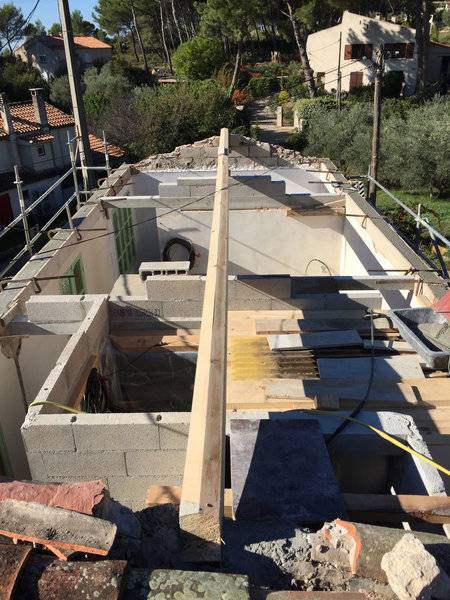 maison de hameau à vendre village de ventabren 13122 avec terrasse